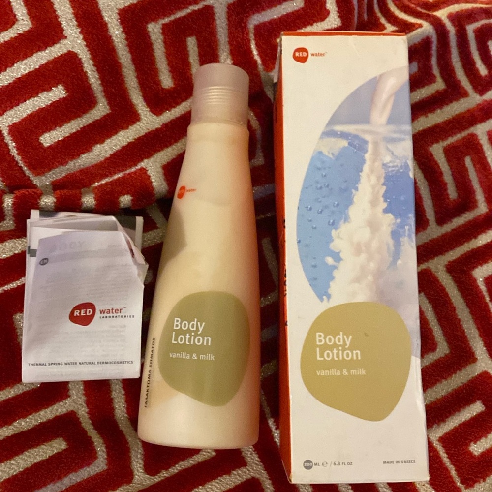 Natural Vanilla Milk Body Organic Ingredients Lotion NeverUsed
Not Returnable